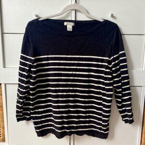 Black stripped sweater shirt